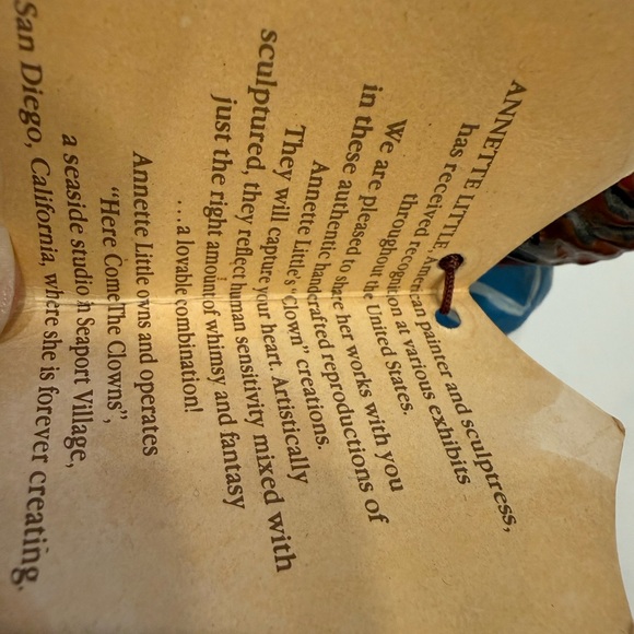 Vintage Annette Little “Here Come the Clowns” Sculpture – Signed - Picture 7 of 9